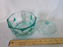 Load image into Gallery viewer, Indiana Concord Glass Candy Dish