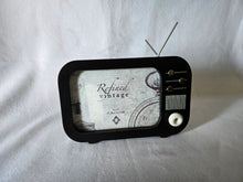 Load image into Gallery viewer, Retro TV Photo Frame