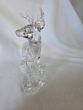 Load image into Gallery viewer, Princess House Wonders of the Wild Crystal Deer