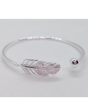 Load image into Gallery viewer, Feather Bracelet - Sterling Silver