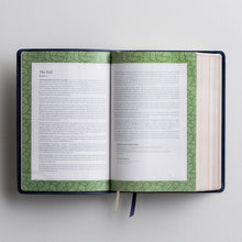 Load image into Gallery viewer, CSB (in)courage Devotional Bible (Green Cloth over Board)