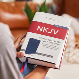 NKJV Interleaved Bible, Journal Edition, Comfort Print--hardcover, blue