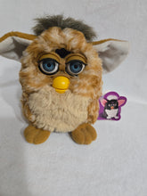 Load image into Gallery viewer, Vintage "Giraffe" Furby