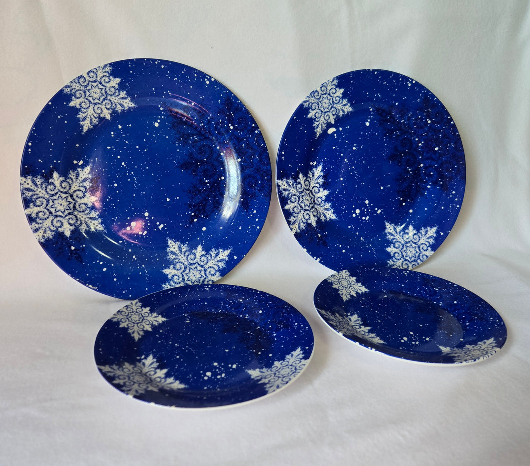 Studio 33 Winter Holiday Snowflake Plates