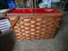 Load image into Gallery viewer, Vintage Picnic Basket