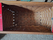 Load image into Gallery viewer, Vintage Picnic Basket