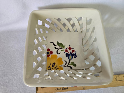 Jardine Square Bread Basket by Eva Mendes for Espana