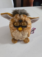 Load image into Gallery viewer, Vintage "Giraffe" Furby