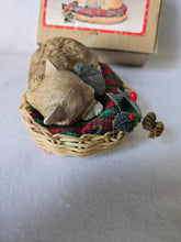 Load image into Gallery viewer, Not A Creature Was Stirring, Vintage Cat and Mouse Figurine