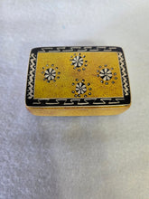 Load image into Gallery viewer, Yellow Trinket Box