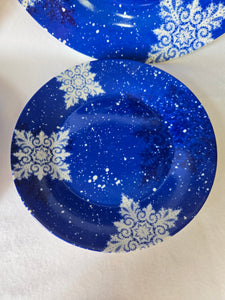 Studio 33 Winter Holiday Snowflake Plates