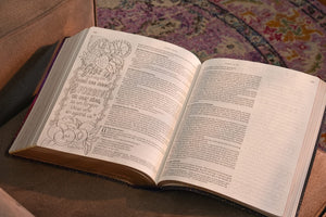 NLT Inspire Prayer Bible - Giant Print (Purple Leatherlike)